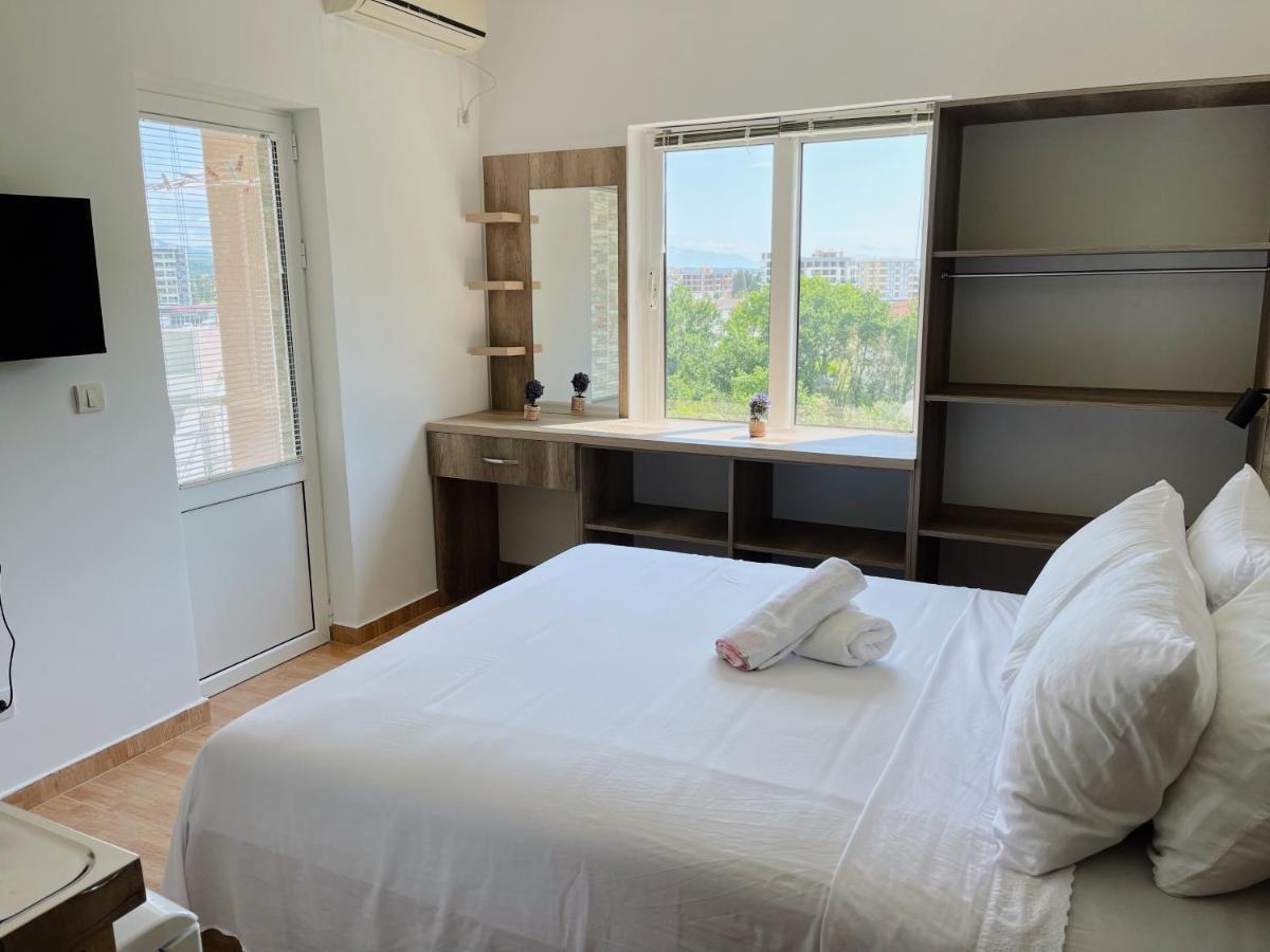 Koliqi - & Apartment